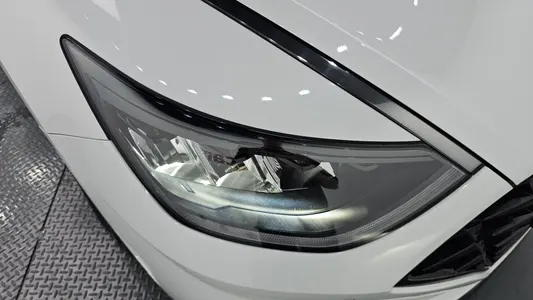 Hyundai (DN8) 1.6 2022 22