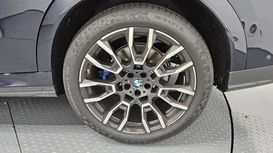 BMW X6 (G06) xDrive40i M 2025 21
