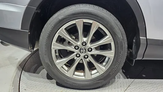 Toyota RAV4 2.5 2WD 2018 5