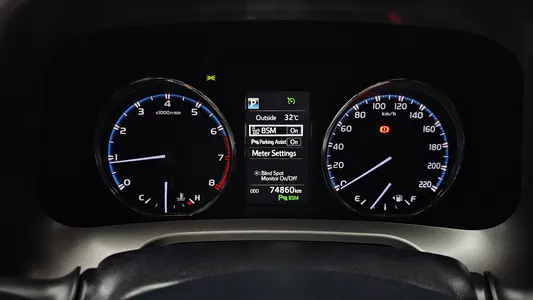 Toyota RAV4 2.5 2WD 2018 8