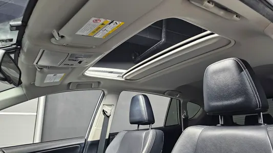 Toyota RAV4 2.5 2WD 2018 29