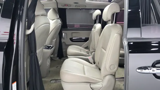 Kia 카니발 9 2018 11