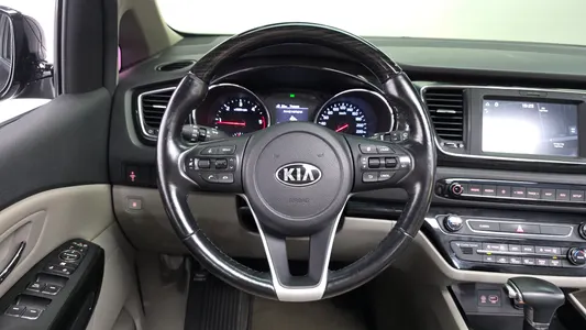Kia 카니발 9 2018 12