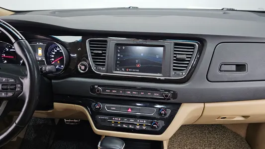 Kia 카니발 7 2018 18