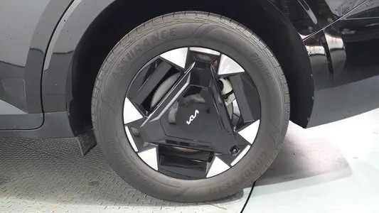 Kia 4 HEV 9 2024 21