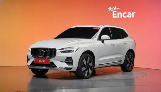 Volvo XC60 2 T8 2025 21
