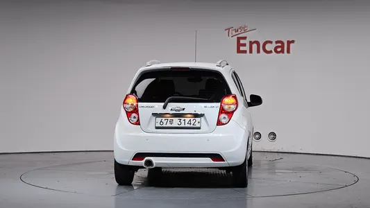 Chevrolet Spark S 2013 4