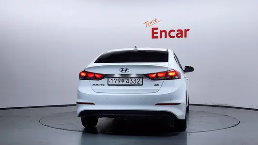 Hyundai AD 1.6 GDI 2016 4