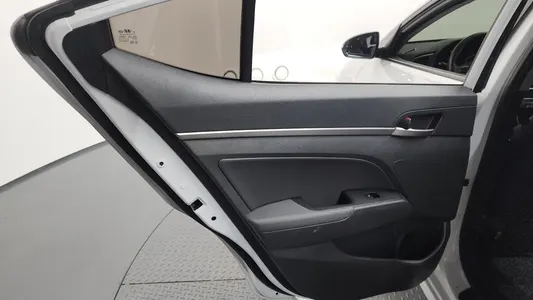 Hyundai AD 1.6 GDI 2016 25