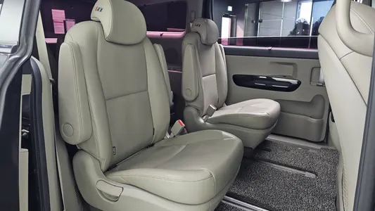 Kia 카니발 9 2018 11