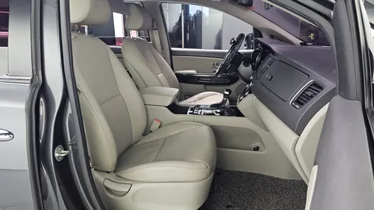 Kia 카니발 9 2018 26