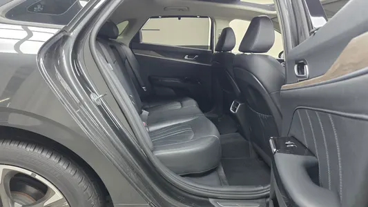 Kia K5 3 2.0 2021 12