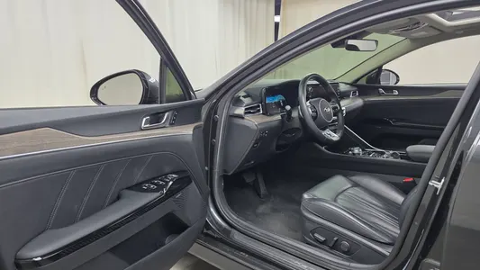 Kia K5 3 2.0 2021 10