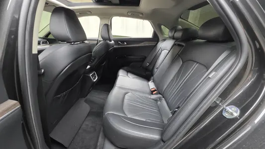 Kia K5 3 2.0 2021 26