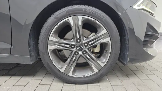 Kia K5 3 2.0 2021 21
