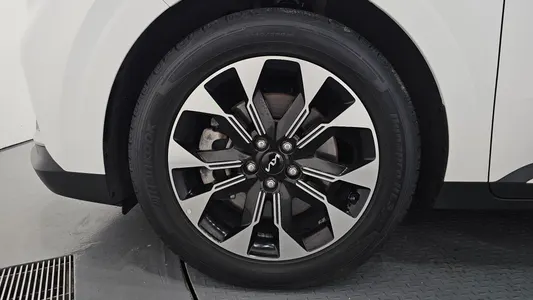 Kia Carnival 9 2023 5
