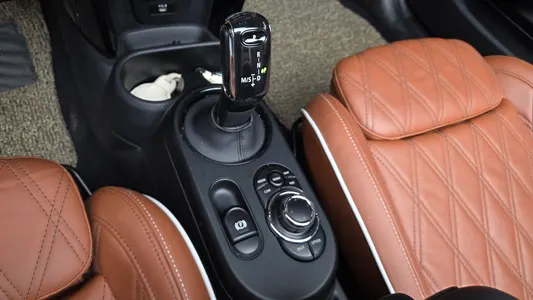 MINI S Convertible 2021 9