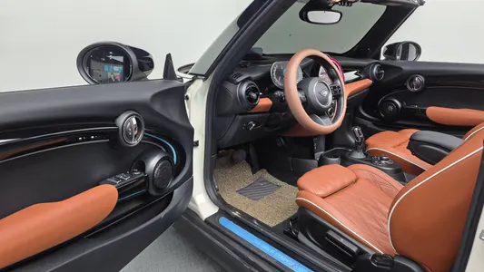 MINI S Convertible 2021 10