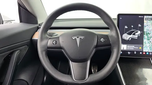 Tesla 3 RWD 2020 13