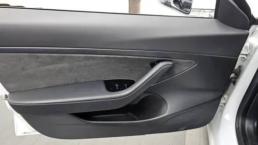 Tesla 3 RWD 2020 24