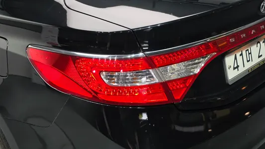 Hyundai Grandeur HG HG220 2014 23