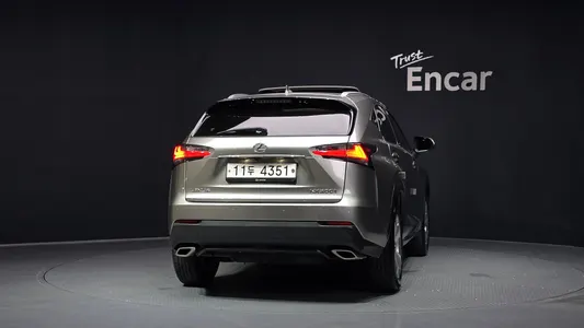 Lexus NX200t 2015 4