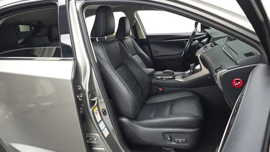 Lexus NX200t 2015 12