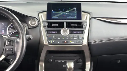 Lexus NX200t 2015 19