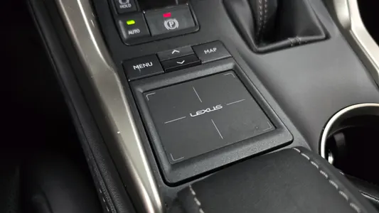 Lexus NX200t 2015 30