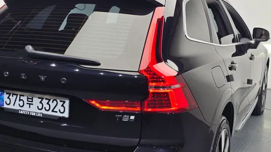 Volvo XC60 2 T8 2025 23