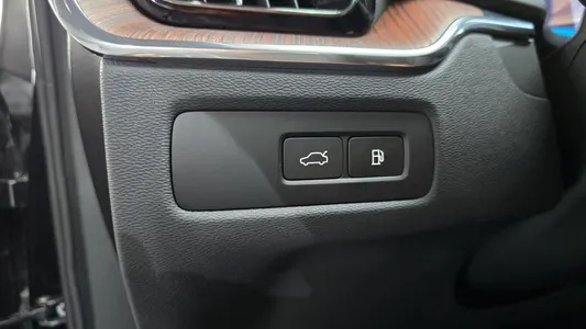 Volvo XC60 2 T8 2025 27