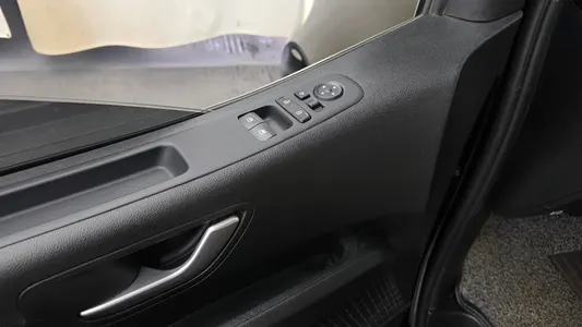 Hyundai Staria 5 2024 28
