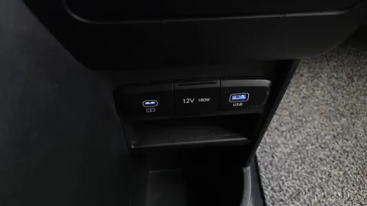 Hyundai Staria 5 2024 30