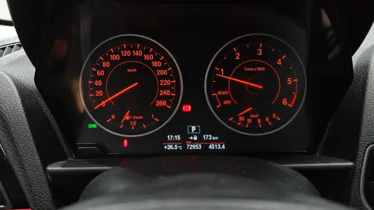 BMW 1 Series (F20) 118d 5 2017 8