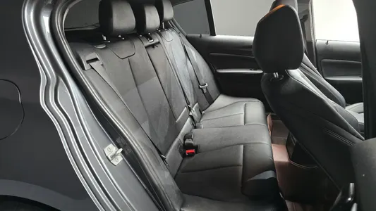 BMW 1 Series (F20) 118d 5 2017 11