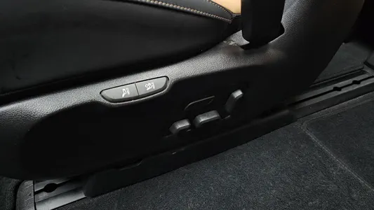 Kia Carnival 7 2021 32