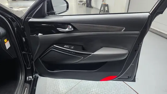 Kia K7 2021 25