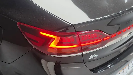 Kia K7 2021 23