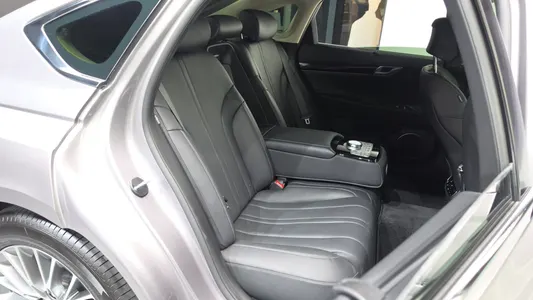 Genesis G80 (RG3) 2.5 2WD 2023 12