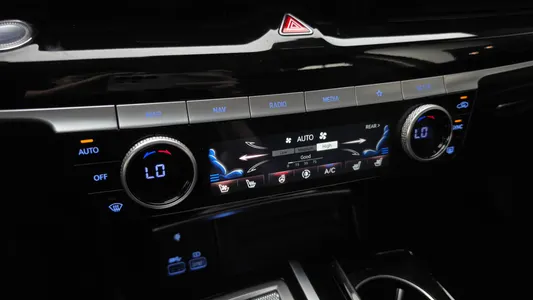 Genesis G80 (RG3) 2.5 2WD 2023 32