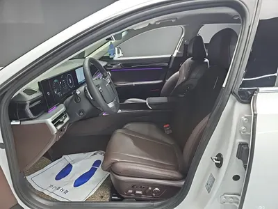 Hyundai (GN7) 2.5 2WD 2023 10