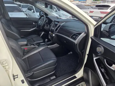 KG Mobility C 2.0 RX 4WD 2015 10