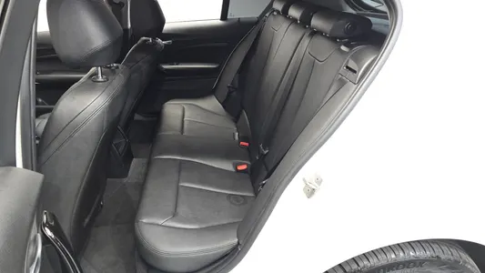 BMW 1 Series (F20) 118d 5 2018 11