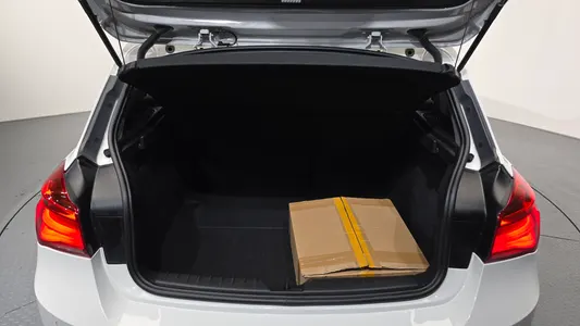 BMW 1 Series (F20) 118d 5 2018 17