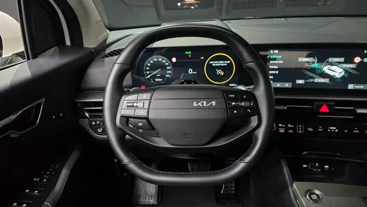 Kia 5 1.6 2WD 2025 13