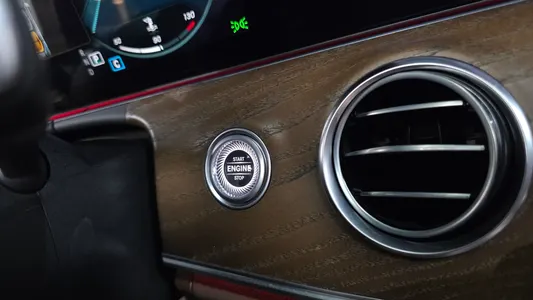 Mercedes-Benz E-Class W213 E250 2021 19