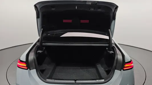 BMW 5 Series (G60) 520i M 2024 20