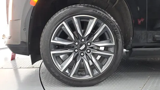 Cadillac 5 6.2 2022 5