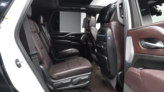 Cadillac 5 6.2 2022 12