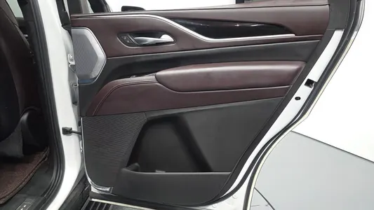 Cadillac 5 6.2 2022 25